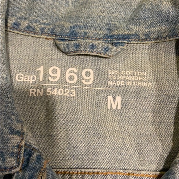 Gap Light Wash Button Denim Vest - Picture 2 of 7